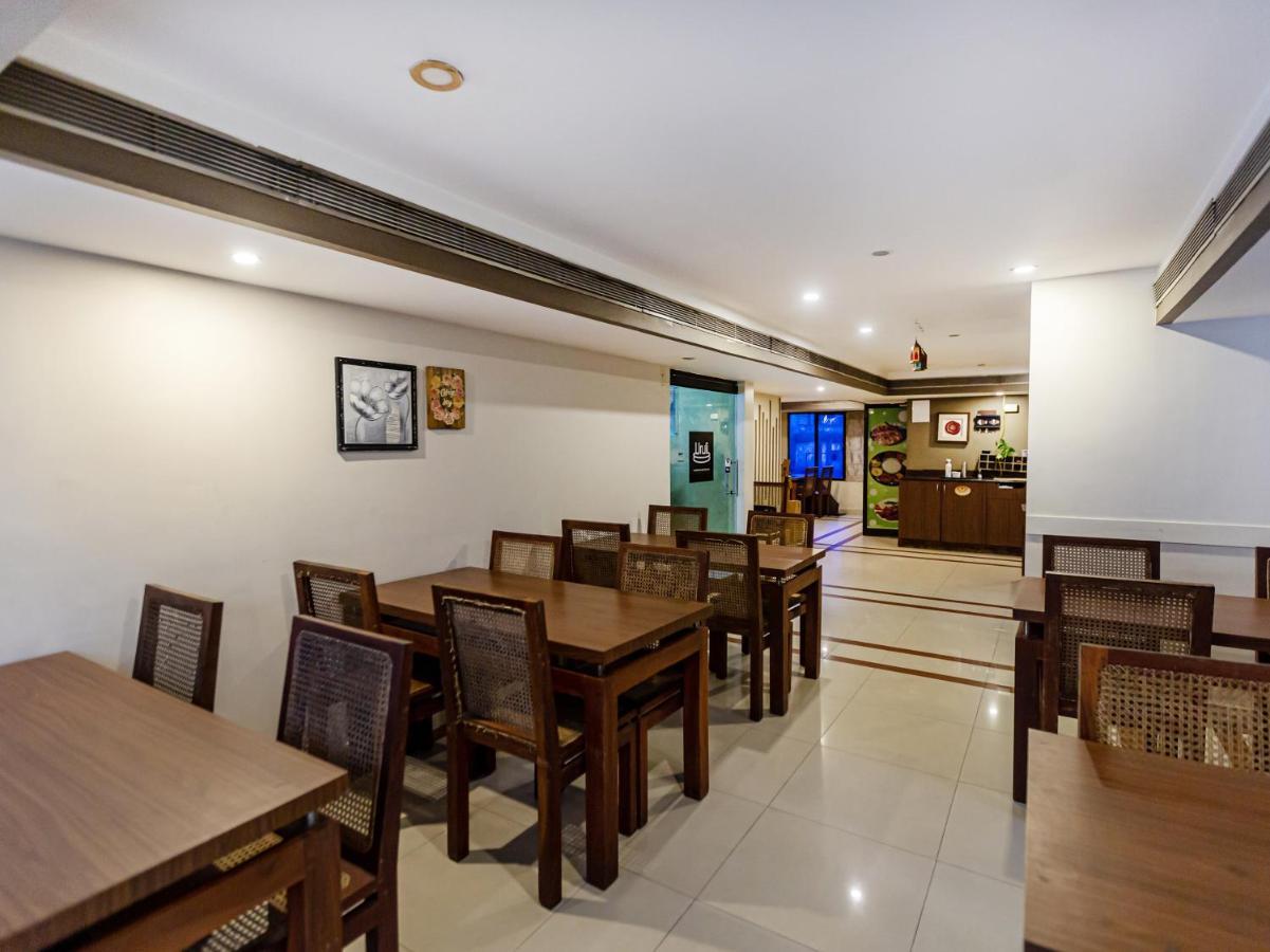 Hotel Treebo Trend Time Square Marine Drive Kochi Exteriér fotografie
