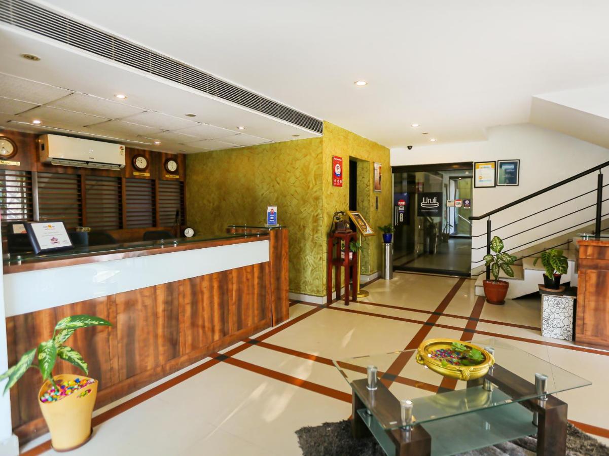 Hotel Treebo Trend Time Square Marine Drive Kochi Exteriér fotografie