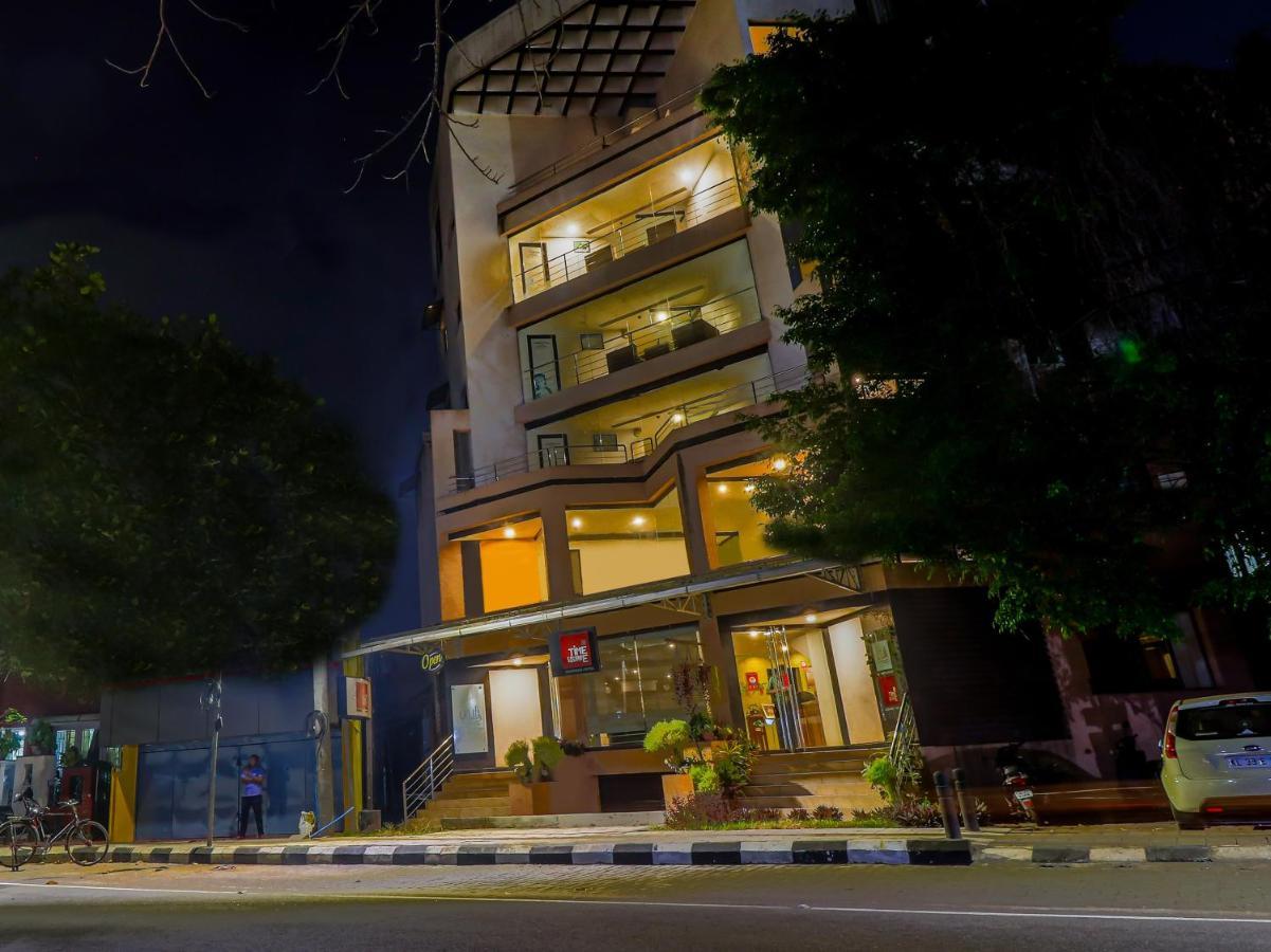 Hotel Treebo Trend Time Square Marine Drive Kochi Exteriér fotografie