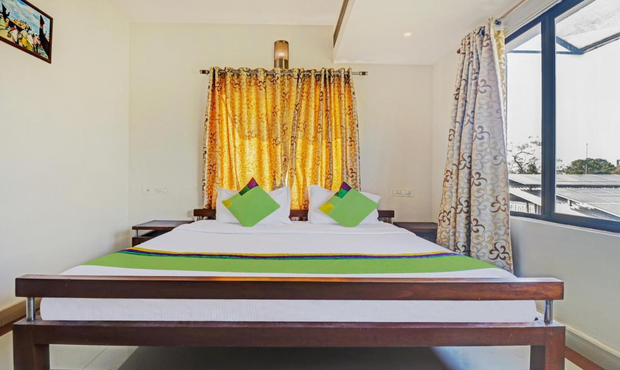 Hotel Treebo Trend Time Square Marine Drive Kochi Exteriér fotografie