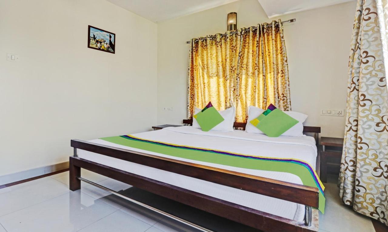 Hotel Treebo Trend Time Square Marine Drive Kochi Exteriér fotografie