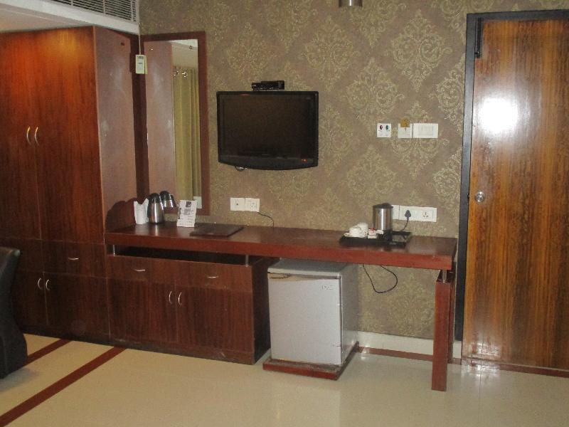 Hotel Treebo Trend Time Square Marine Drive Kochi Exteriér fotografie